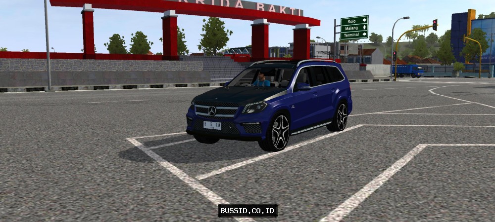 Mercedes Benz GL63