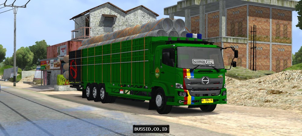 Hino 500 Tribal Muat Pipa