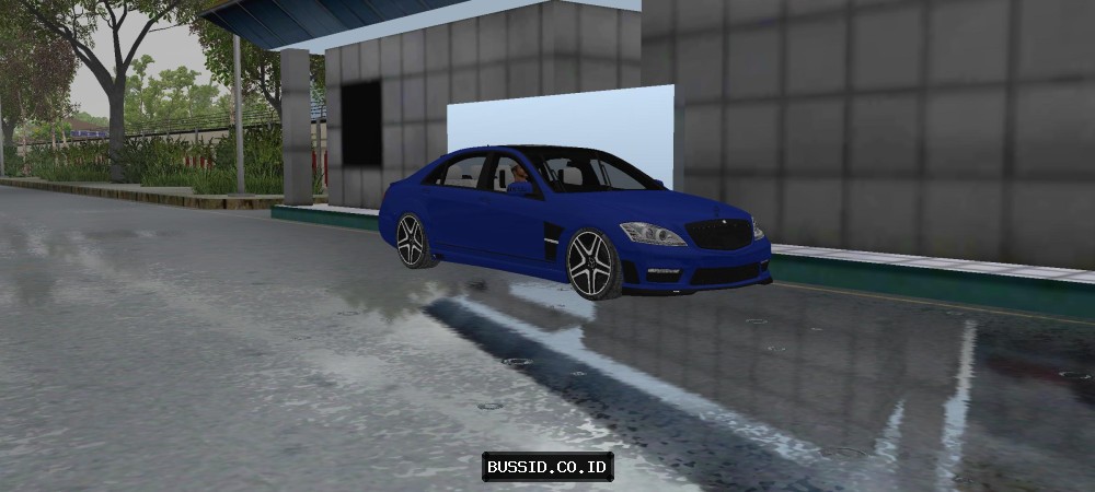 Mercedes Benz S-Class W221