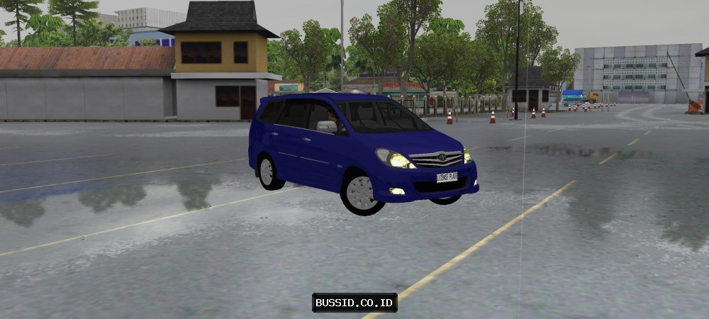 Toyota Innova 2010