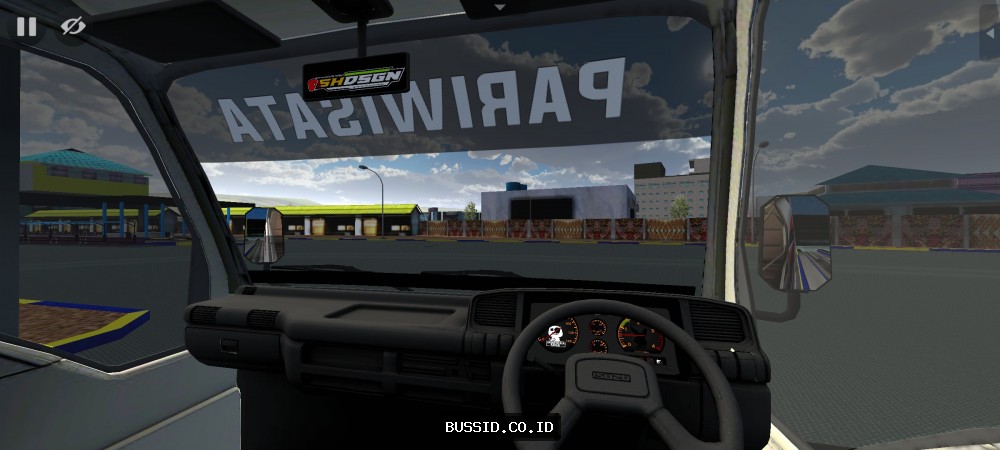 Isuzu NKR71 Elf Microbus