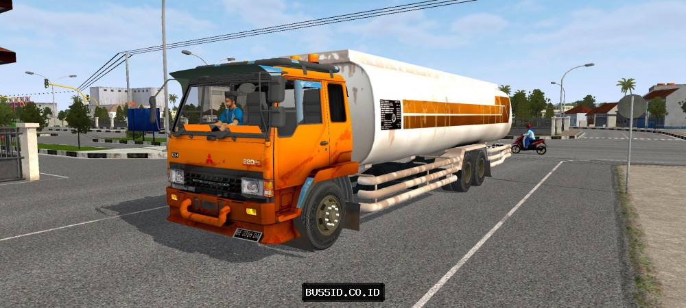 Fuso Fighter Tangki CPO