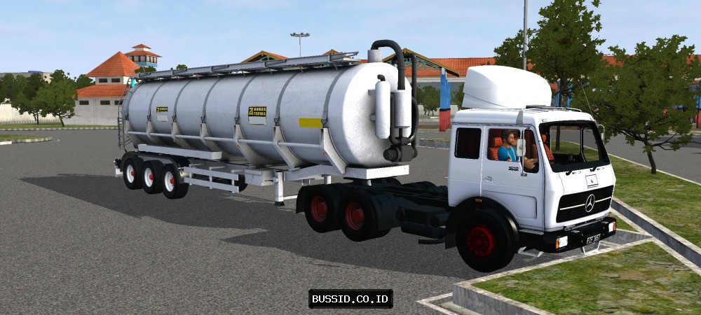 Mercedes Benz NG 1632 Trailer Tangki
